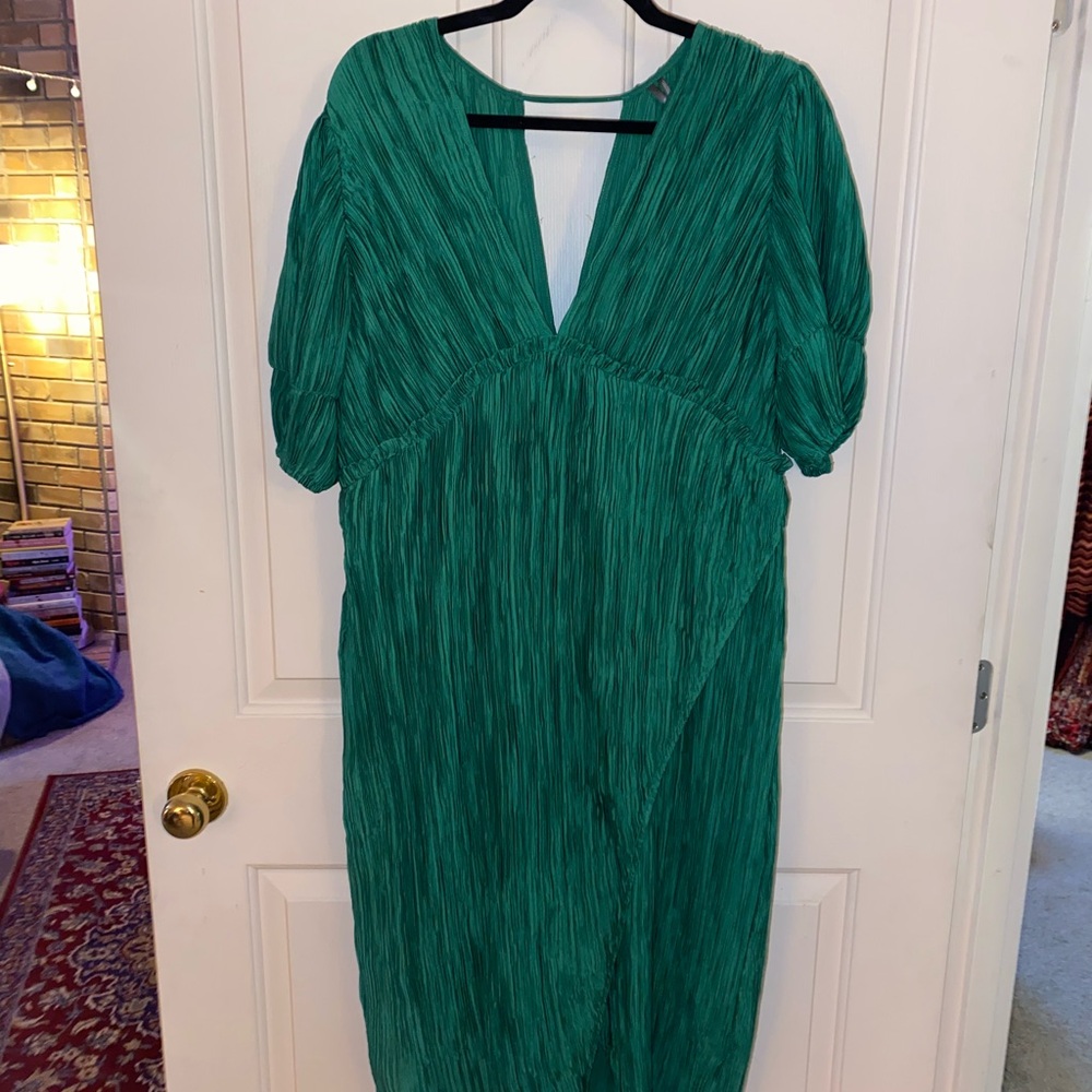 Anthropologie Kelly Green Pleated Midi Dress